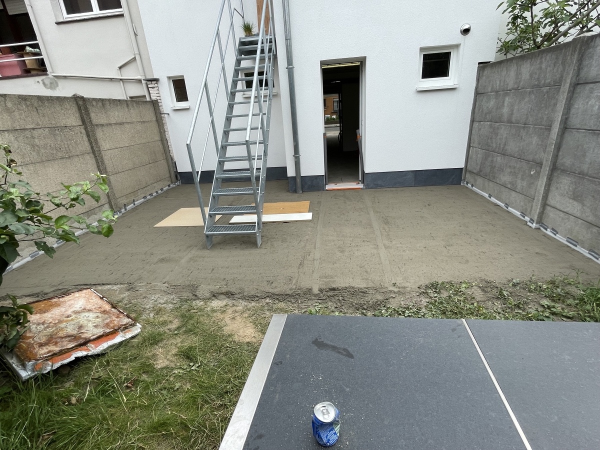 Buiten vloeren - Buitenvloer terras met trap-2