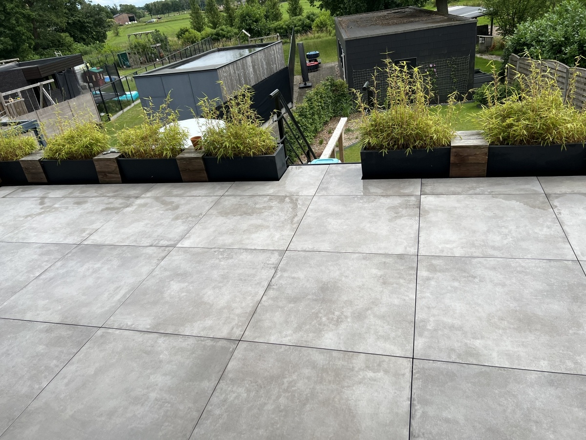 Buiten vloeren - Terras met vloertegels-2