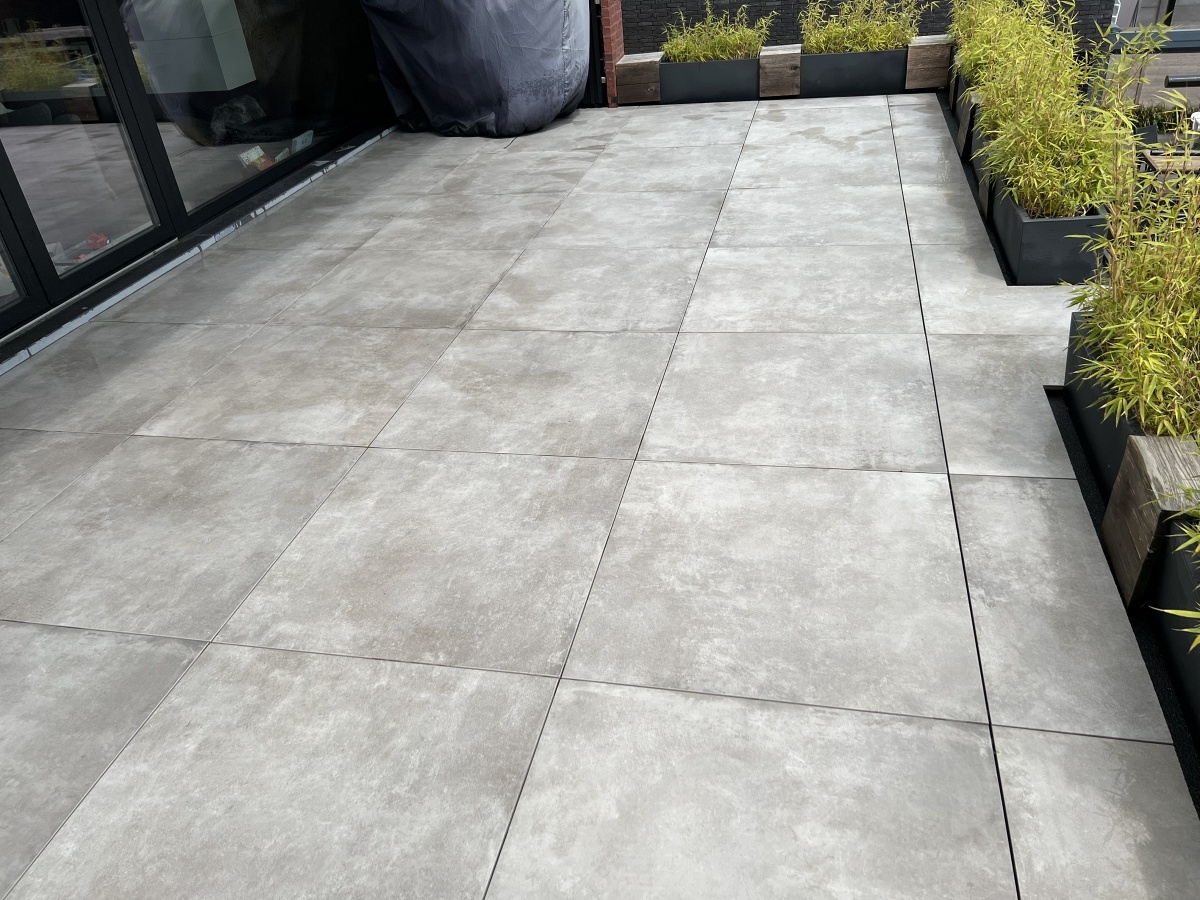 Buiten vloeren - Terras met vloertegels-1